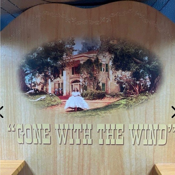 RARE! Gone With The Wind Bradford Exchange Visions of Scarlett Figurine Shelf - Picture 2 of 10